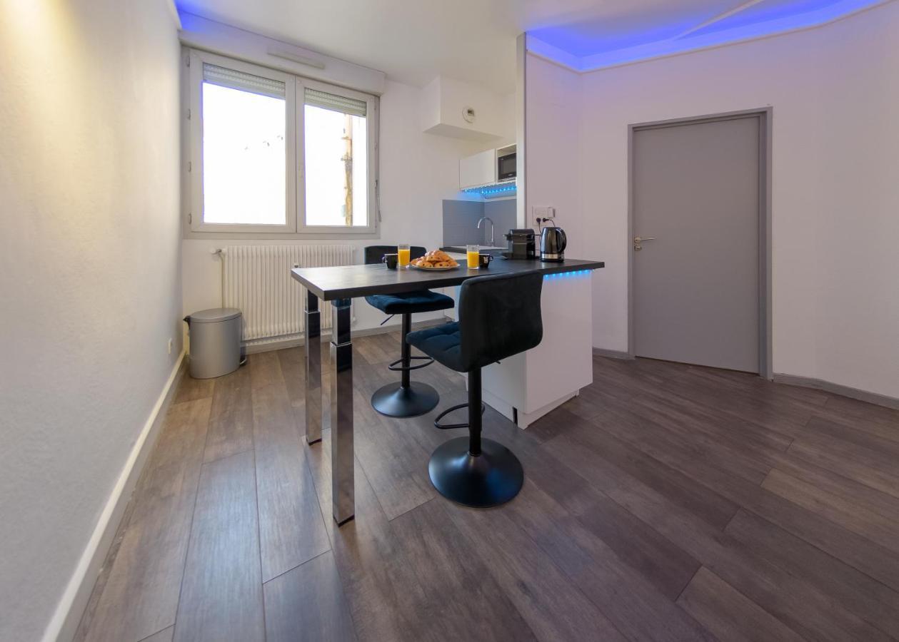 Appart'Hotel De La Gare - Cocooning Montbéliard Εξωτερικό φωτογραφία